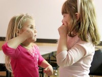 Bébés : 3 bonnes raisons de leur apprendre la langue des signes