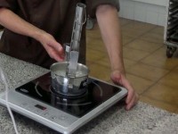 Bruno Laffargue: l'histoire de la fabrication artisanale de macarons à Cagnes-sur-mer