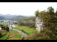 Chine : une sculpture géante de Bouddha a été redécouverte