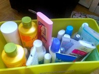 Cosmétiques : près d'un produit sur deux est à éviter