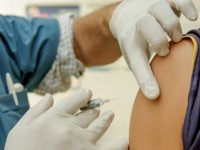 Covid-19 : comment fonctionne un vaccin à ARN messager ?