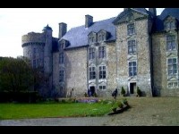 Crosville-sur-Douve : un château sur la presqu'île du Cotentin