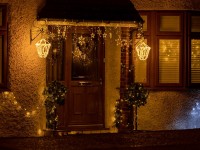 Déco de Noël : 5 idées de décoration extérieure pour la maison et le jardin