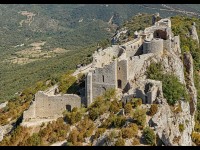 Découvrir les châteaux cathares