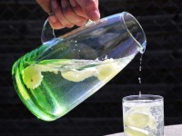 Eau du robinet : 5 astuces pour améliorer son goût