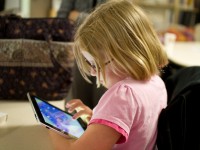 Enfants et écrans : 5 recommandations à l'usage des parents