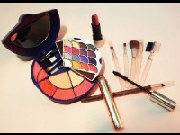 Faire le tri des produits de beauté