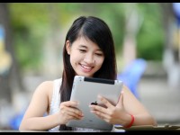 Dans quel pays les MOOC (formations en ligne) ont-ils été créés ?