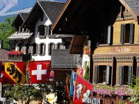 Gstaad : une station huppée des Alpes suisses