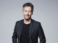 Guess my age : un jeu animé par Jean-Luc Lemoine sur D8