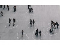 Insolite : Nick Verstand et Jolan van der Wiel réinventent l'art de garder ses distances