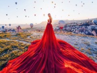 Kristina Makeeva : des paysages et des robes assorties