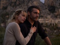 Quelle actrice est l'héroïne de la série L'abîme sur France 2 ?