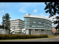 L'ESSEC, École supérieure des sciences économiques et commerciales