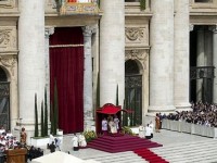 La canonisation : définition et déroulement