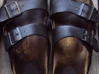 La claquette : nouveau basique de l'été ?