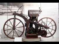 La moto : histoire d'une invention