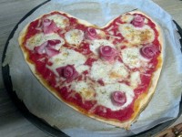 La pizza spéciale Saint-Valentin : une recette facile