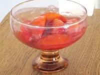 La salade de pêches en gelée d'hibiscus : une recette légère