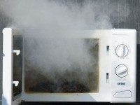 Le four à micro-ondes est-il dangereux pour la santé ?