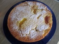 Le gâteau aux pêches et aux amandes : une recette facile