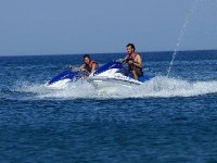 Le jet ski : un loisir en vogue