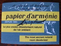 Le papier d'Arménie : un désodorisant naturel