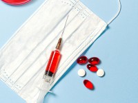 Le test expérimental du vaccin COVID-19 commence alors qu'un volontaire américain reçoit sa première injection