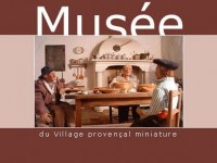 Le village provençal miniature de Grignan : un lieu féerique 