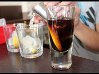 Les bars éphémères fleurissent dans les villes en été