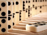 Les dominos : des pièces de jeu et de construction