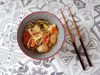 Les nouilles sautées au poulet : une recette facile