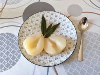 Les poires pochées au sirop de verveine : une recette facile