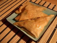 Les samoussas au crabe et aux légumes : une recette facile.