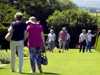 Maison de retraite à Corbeil-Essonnes : 5 choses à faire avec une personne âgée