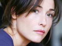 Nina : le retour des blouses blanches sur France 2