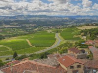 Oingt dans le Beaujolais : un voyage à travers le temps et la lumière