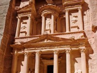Pétra en Jordanie : une merveille naturelle et architecturale