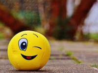 Qui crée les emojis ?