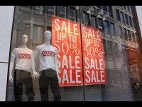 Soldes : quel est l'impact de la mode sur l'environnement ?