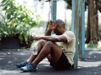 Sport : qu'est-ce qui provoque un point de côté ?