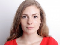 Taches de rousseur et maquillage : 5 astuces beauté