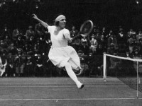 Tennis : qui est Suzanne Lenglen en 5 questions