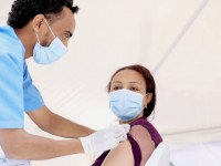 Vaccin anti-Covid : les effets secondaires sont plutôt un bon signe