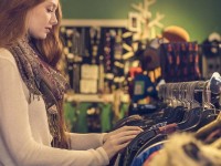 Vêtements : 3 astuces pour acheter moins mais mieux