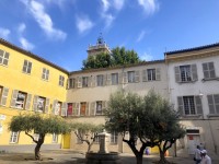 Ville de Toulon : quels sont les types de maisons de retraite et de prise en charge ?