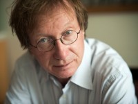 Virgin Megastore : Patrick Zelnik,  PDG du label indépendant Naïve, intéressé par  la reprise du  Megastore des Champs Elysées