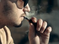 Voyage en avion : comment voyager avec sa cigarette électronique ?