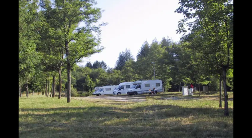 Aire D'accueil De Camping-cars De Sèchemailles  Meymac