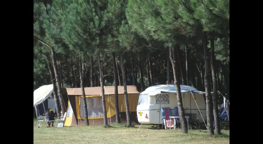 Camping Aire Naturelle Lous Serrie  Lit-et-mixe
